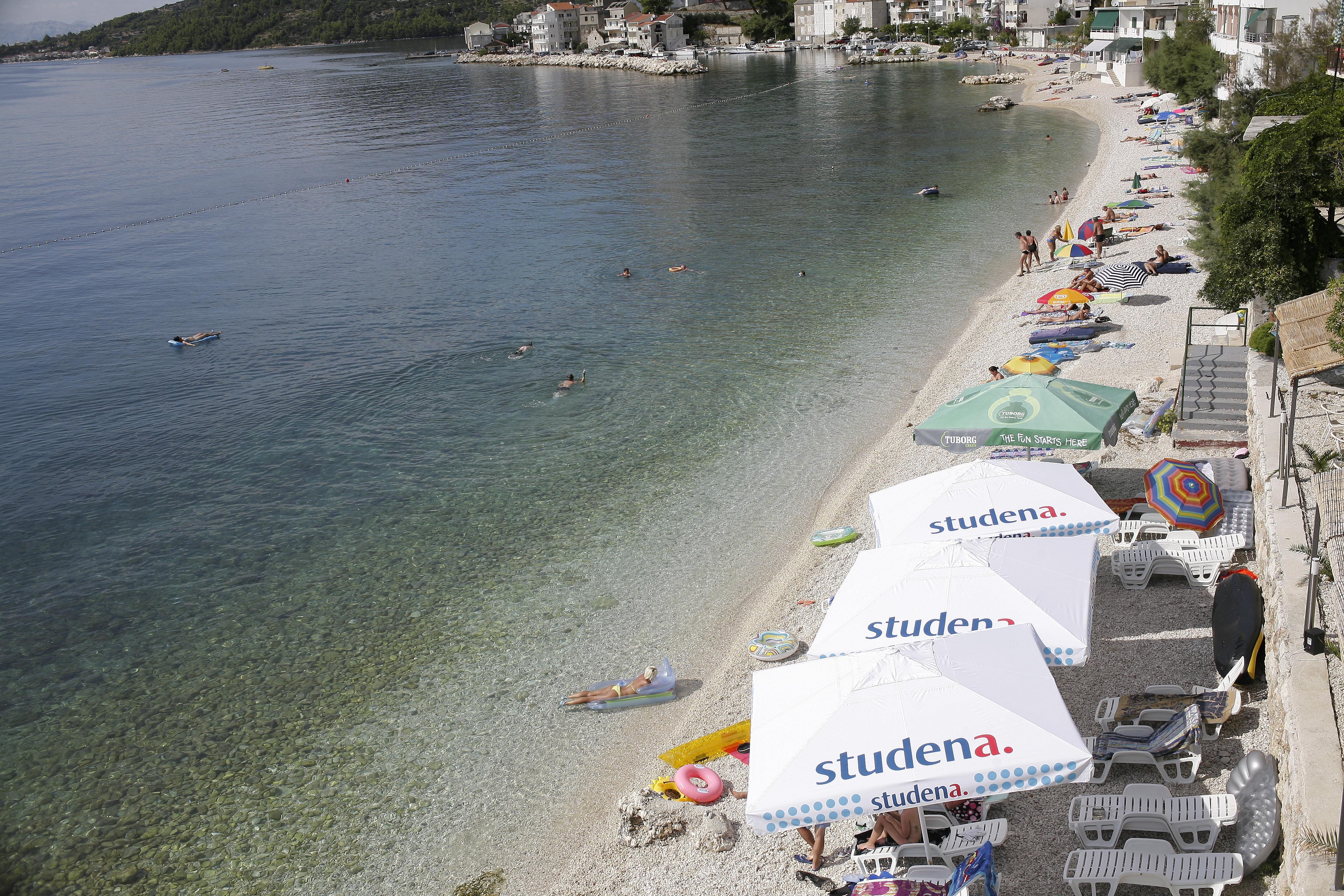 Beach Hotel Hotel 3*