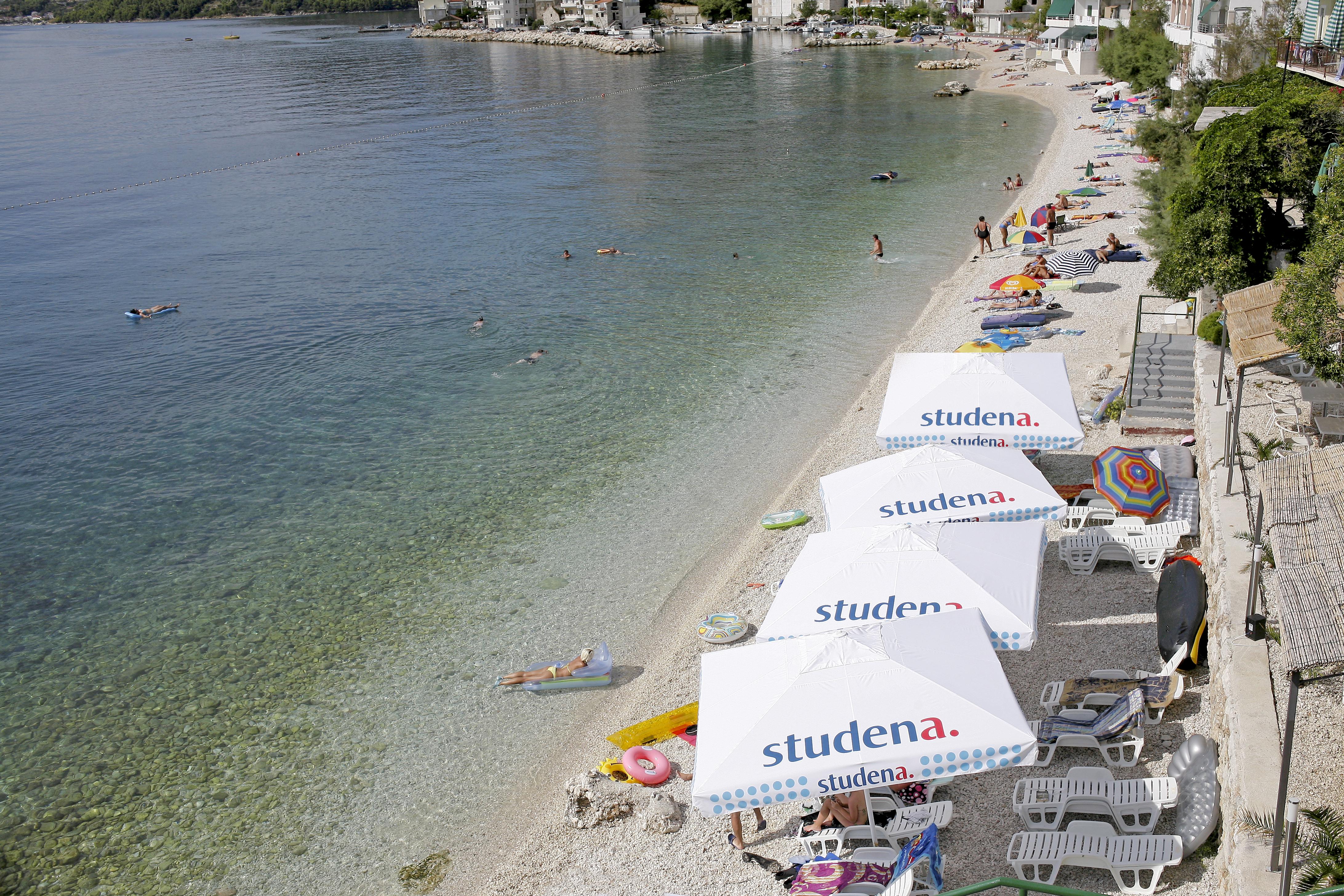 Beach Hotel Hotel 3*