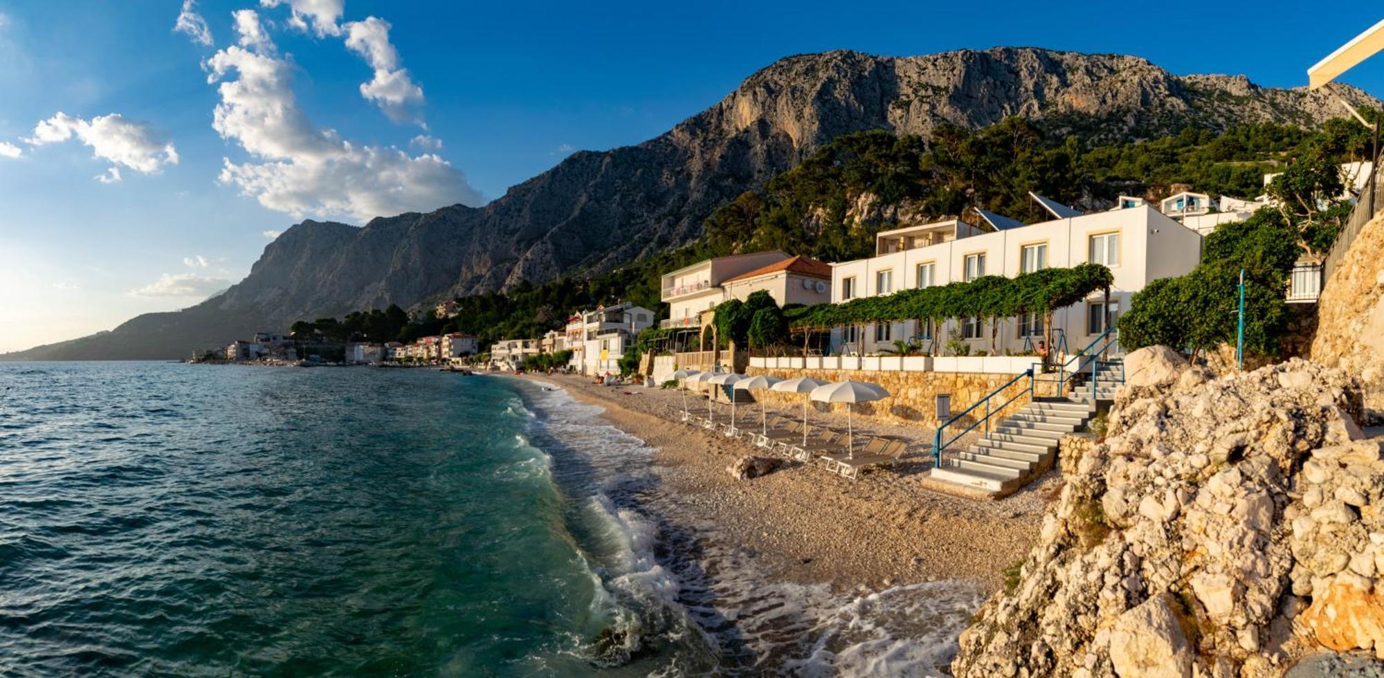 Beach Hotel 3*