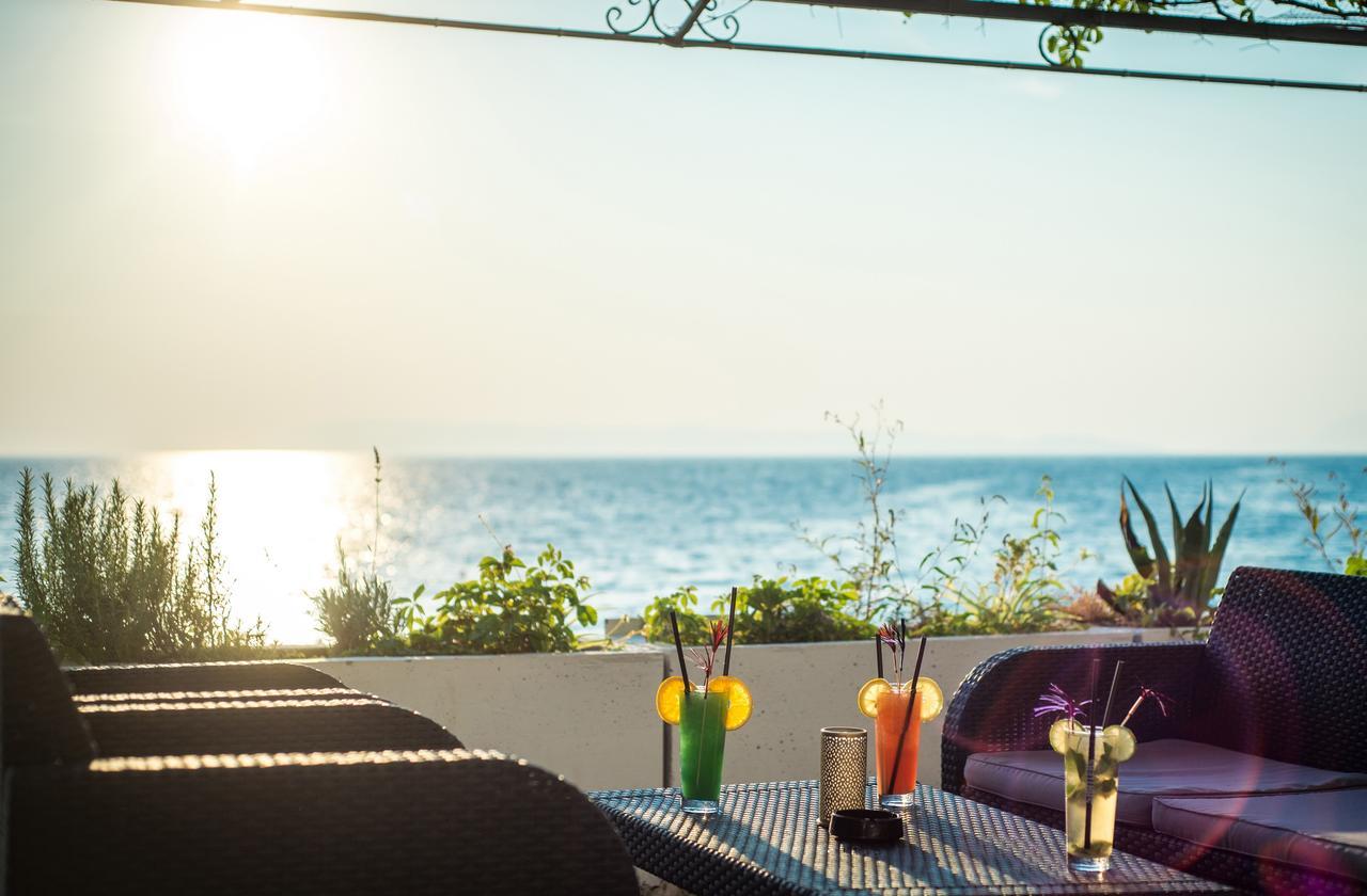 Beach Hotel Hotel 3*