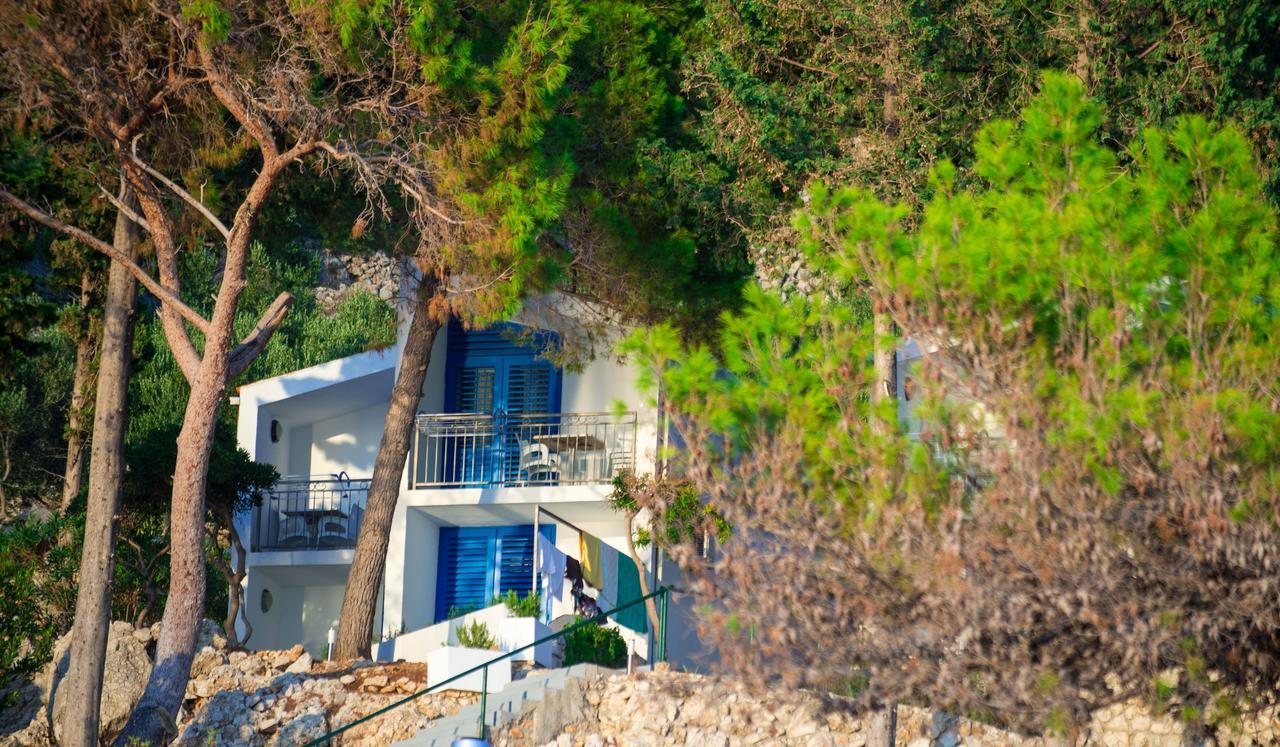 Beach Hotel Hotel
